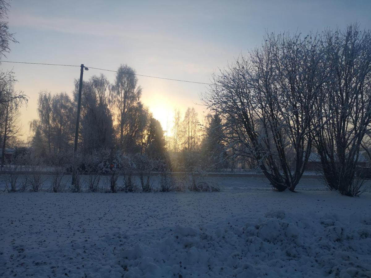 Cosy, Homely House With A Large Courtyard Saarenkylä Екстериор снимка